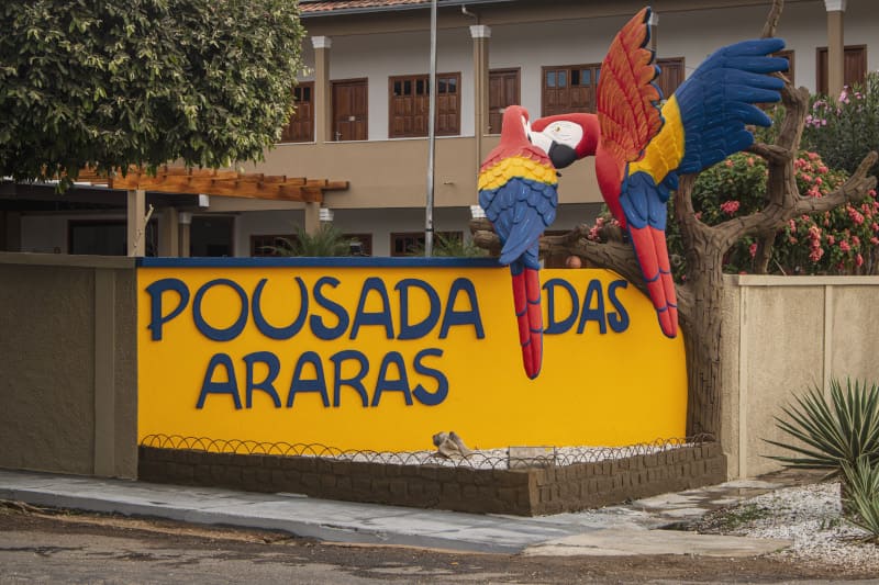 Fachada da Pousada das Araras de Araçuaí