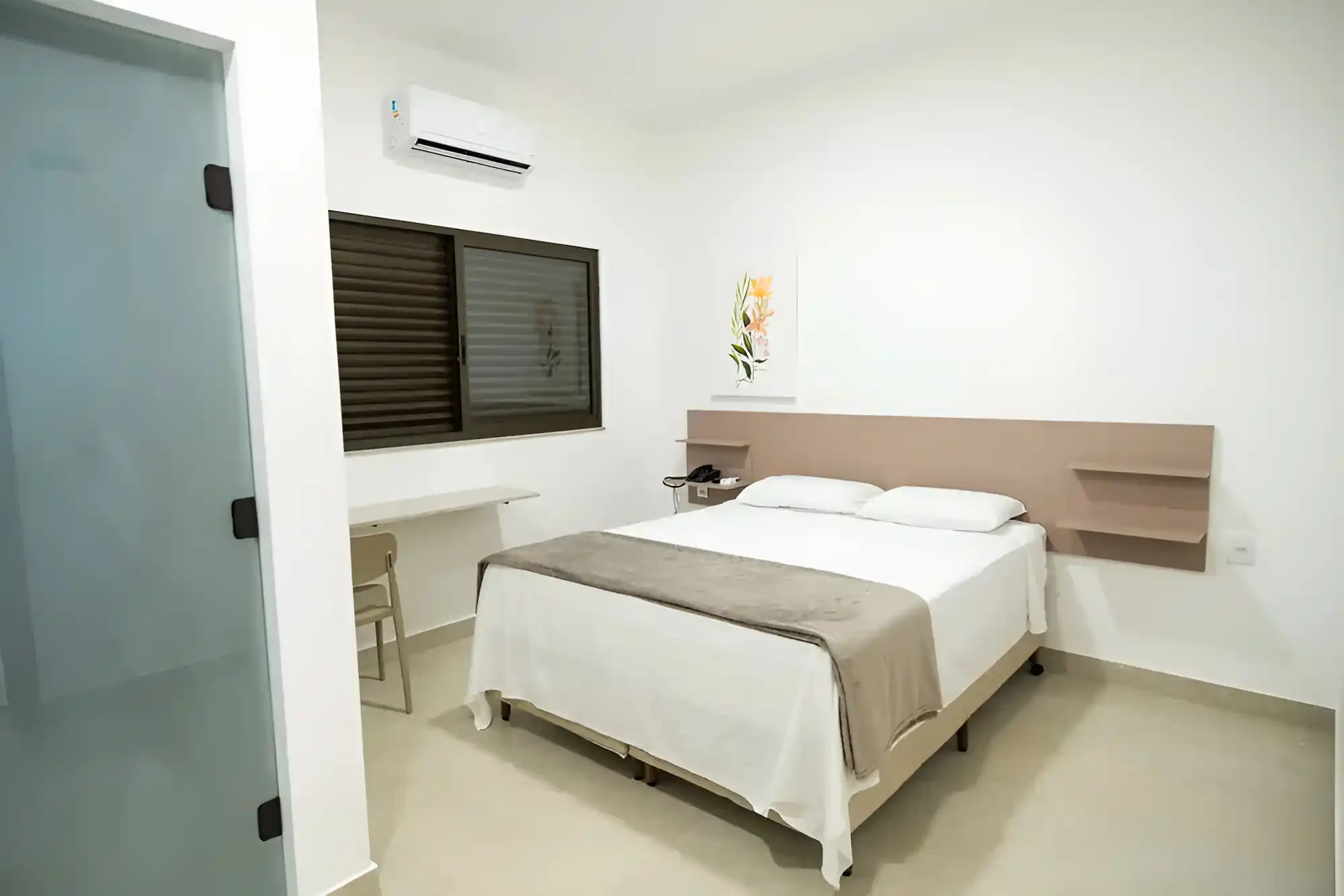 Suíte Luxo Casal Pousada das Araras Araçuaí